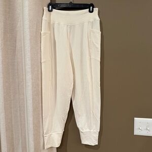 Old Navy Live-In Cream White French Terry Joggers Pants< Size Medium